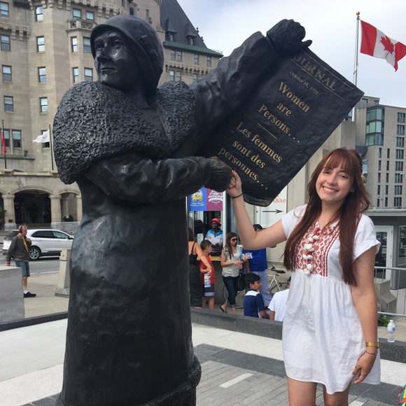 Meet your Posher, Maria - Picture 1 of 1